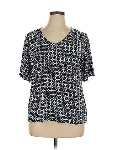 Liz Claiborne Career Short Sleeve T-Shirt (view 1)