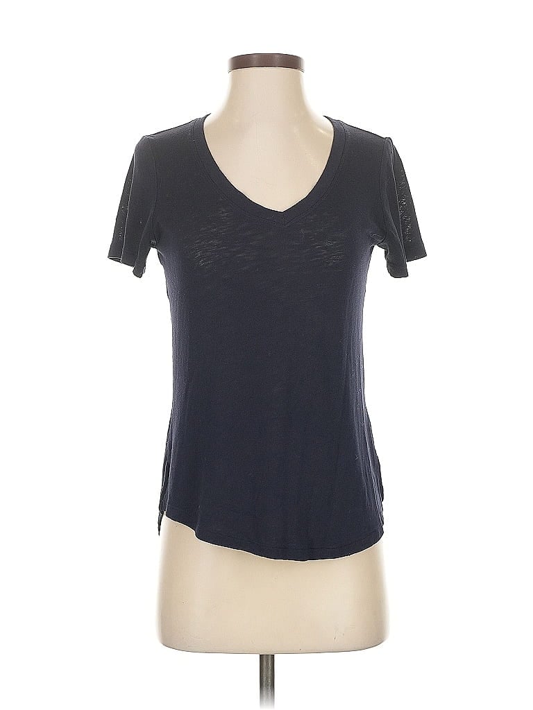 Click to view more detailed imagery on our partner's website Pre-owned Athleta Short Sleeve T-shirt In Gray