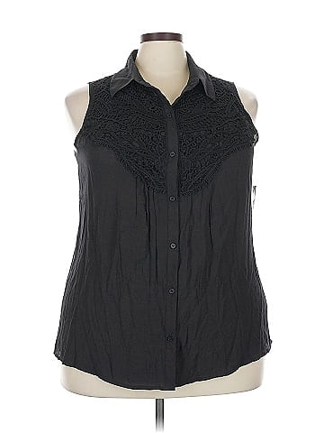 NY Collection Sleeveless Button-Down Shirt (view 1)