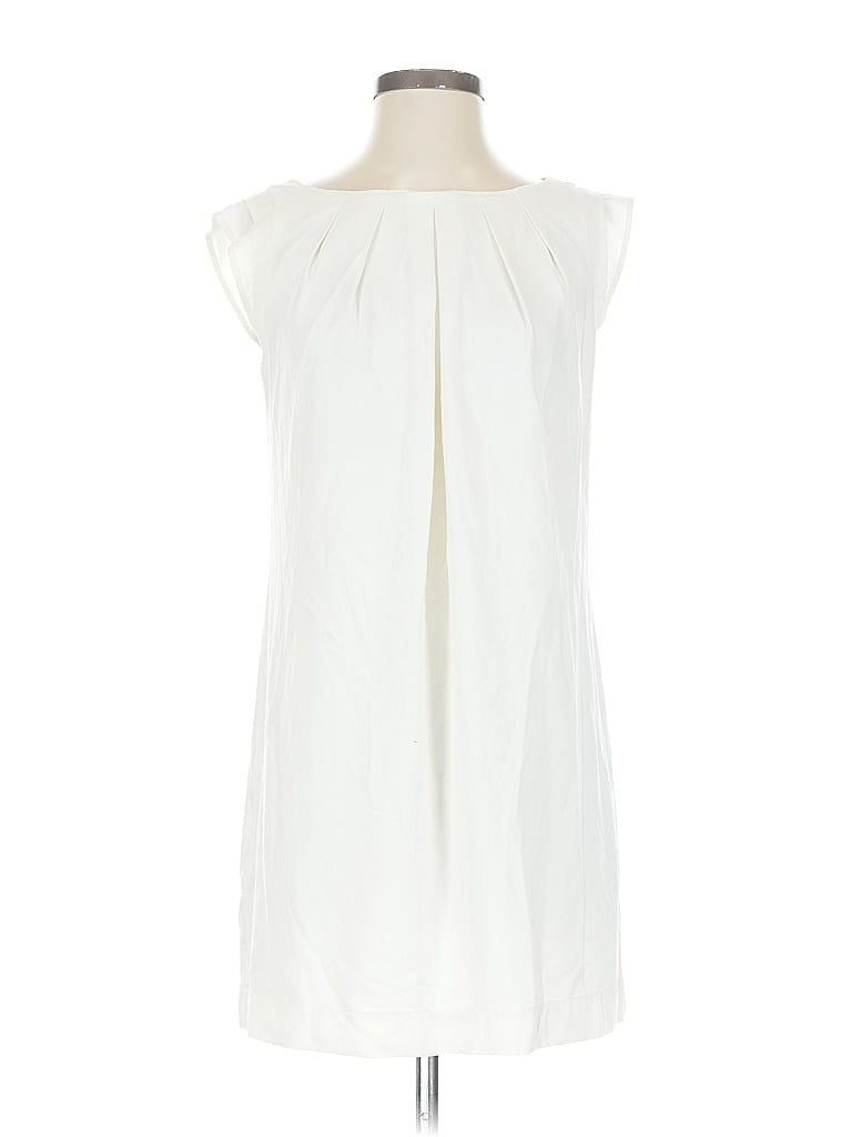 Pre-owned Bebe Casual Dress In White