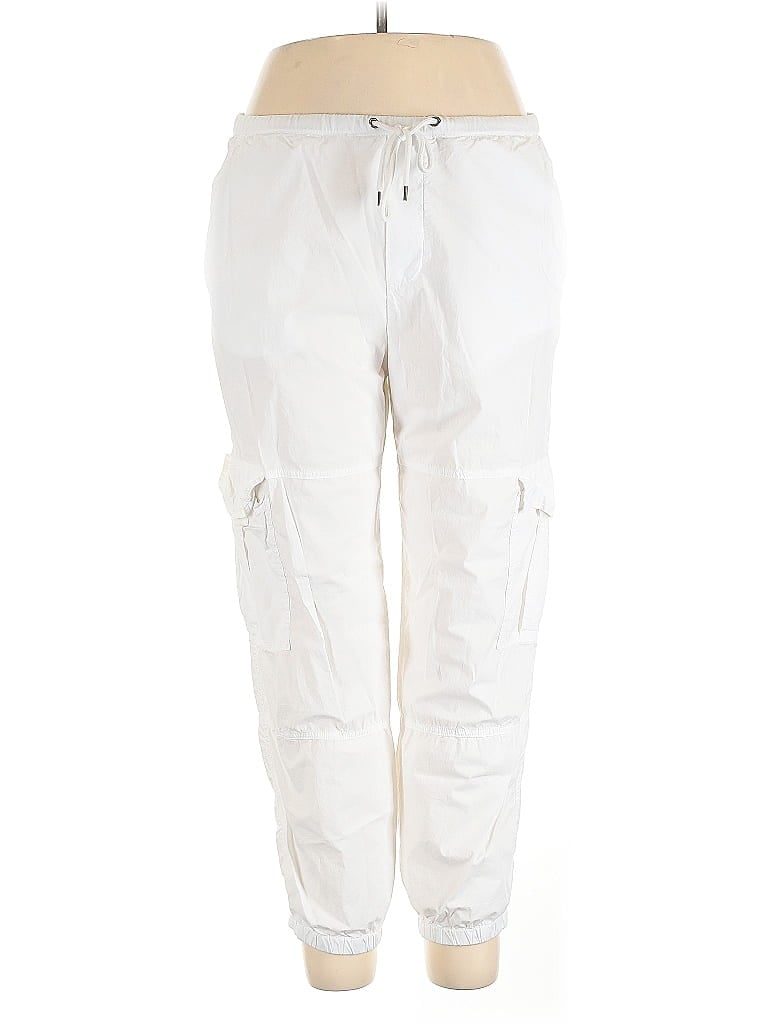 Click to view more detailed imagery on our partner's website Pre-owned James Perse Cargo Pants In White