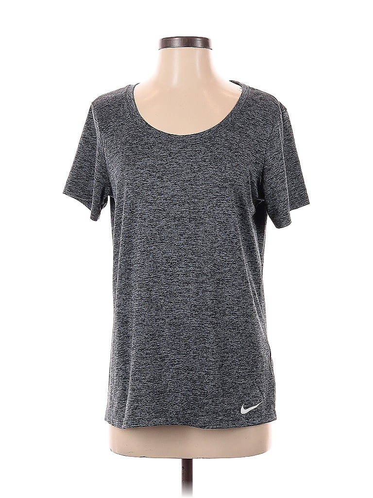 Pre-owned Nike Active T-shirt In Gray