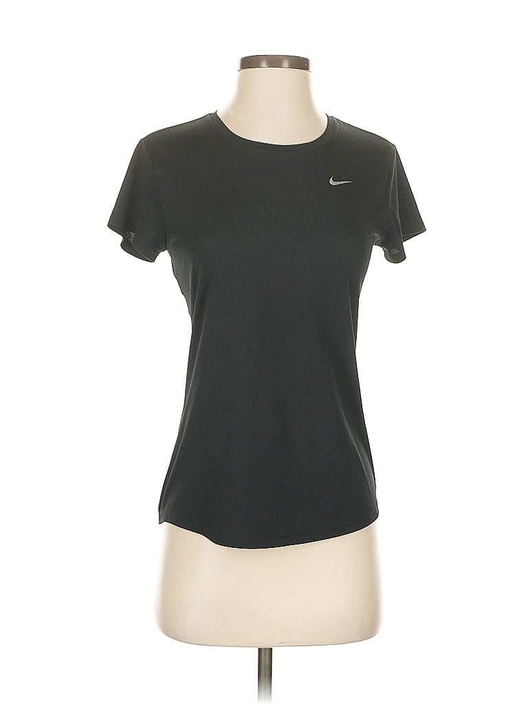 Pre-owned Nike Active T-shirt In Black