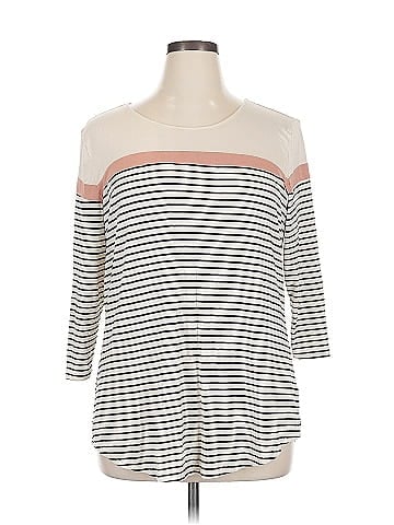 24/7 Maurices 3/4 Sleeve Top (view 1)
