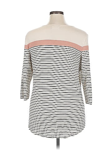 24/7 Maurices 3/4 Sleeve Top (view 2)