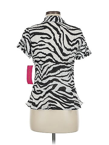 Sunny Leigh Short Sleeve Blouse (view 2)