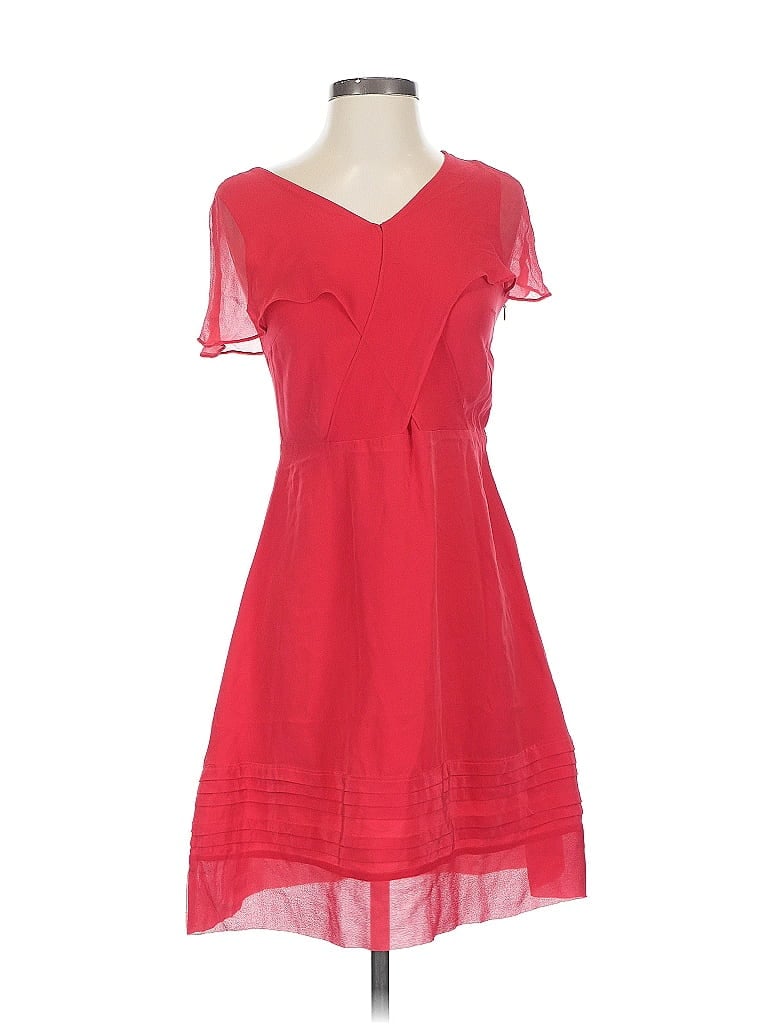 Pre-owned Madison Marcus Casual Dress In Red