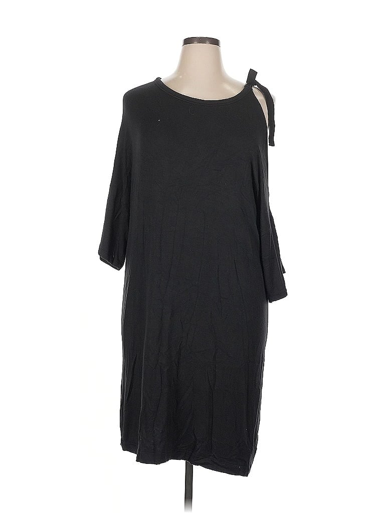 Pre-owned Lou & Grey Casual Dress In Black