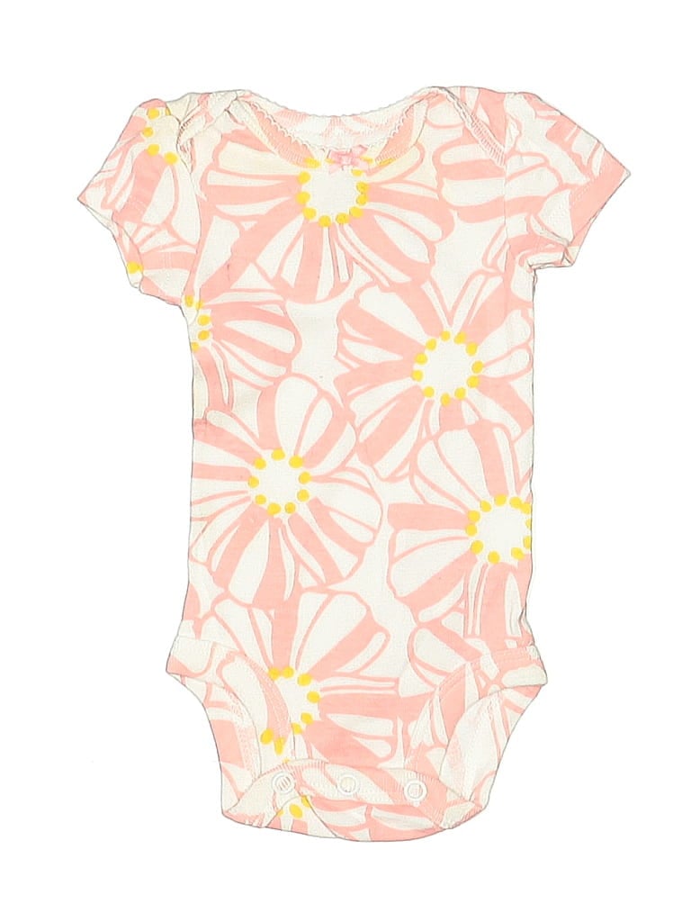 Click to view more detailed imagery on our partner's website Pre-owned Carter's Babies' Short Sleeve Onesie In Pink
