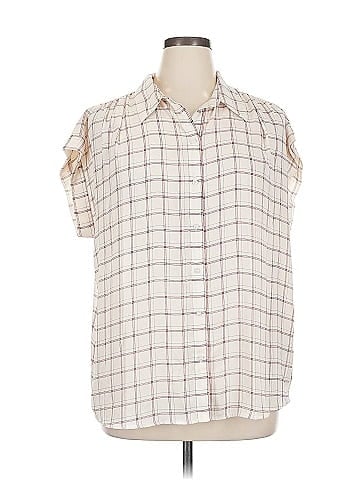 14th & Union Sleeveless Blouse (view 1)