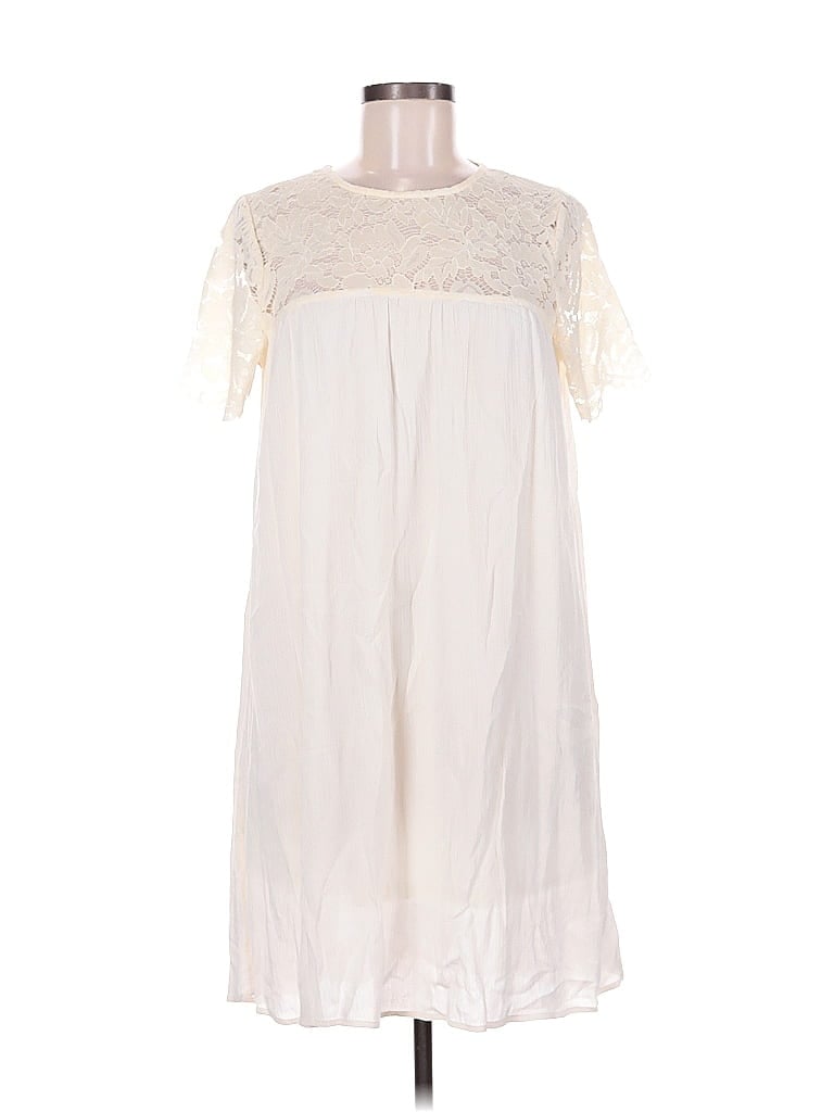 Pre-owned H&m Casual Dress In White