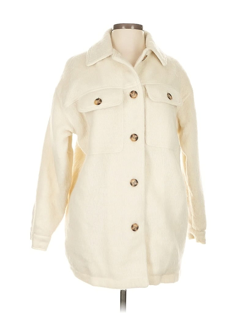 Pre-owned Universal Thread Coat In White