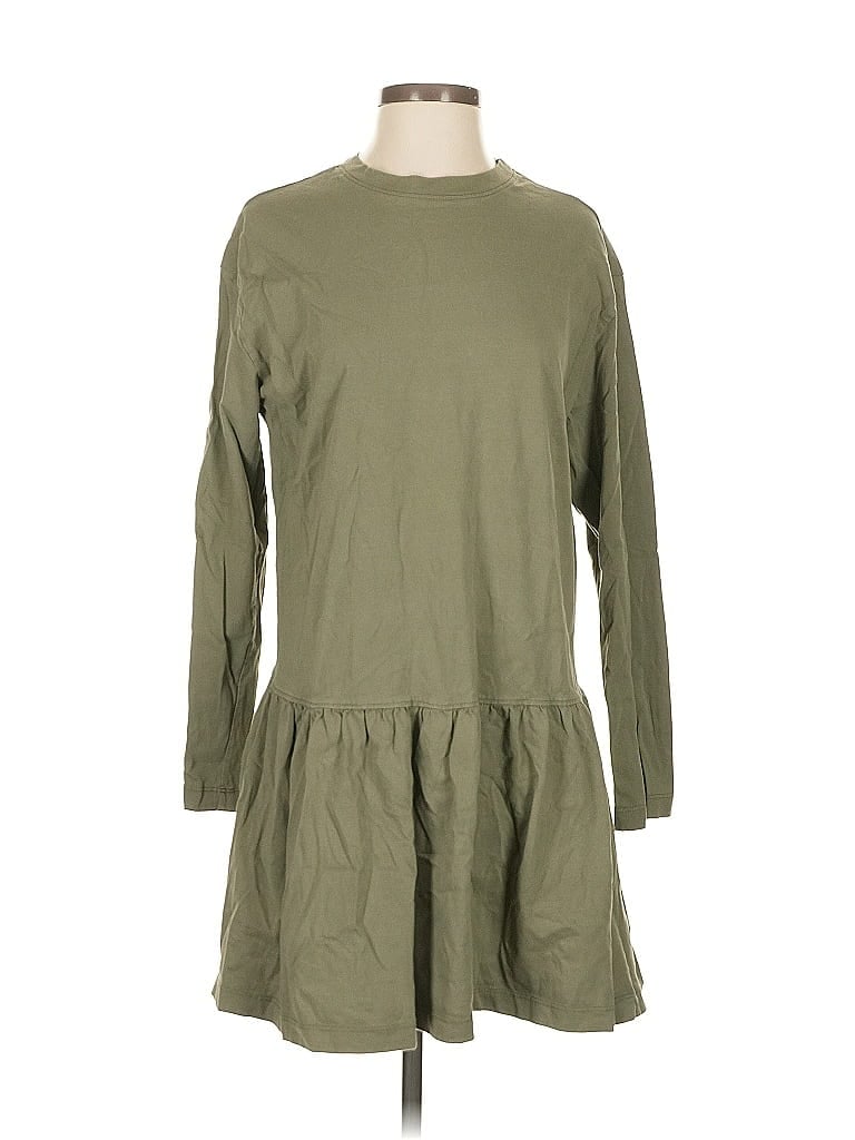 Pre-owned Divided By H&m Casual Dress In Green