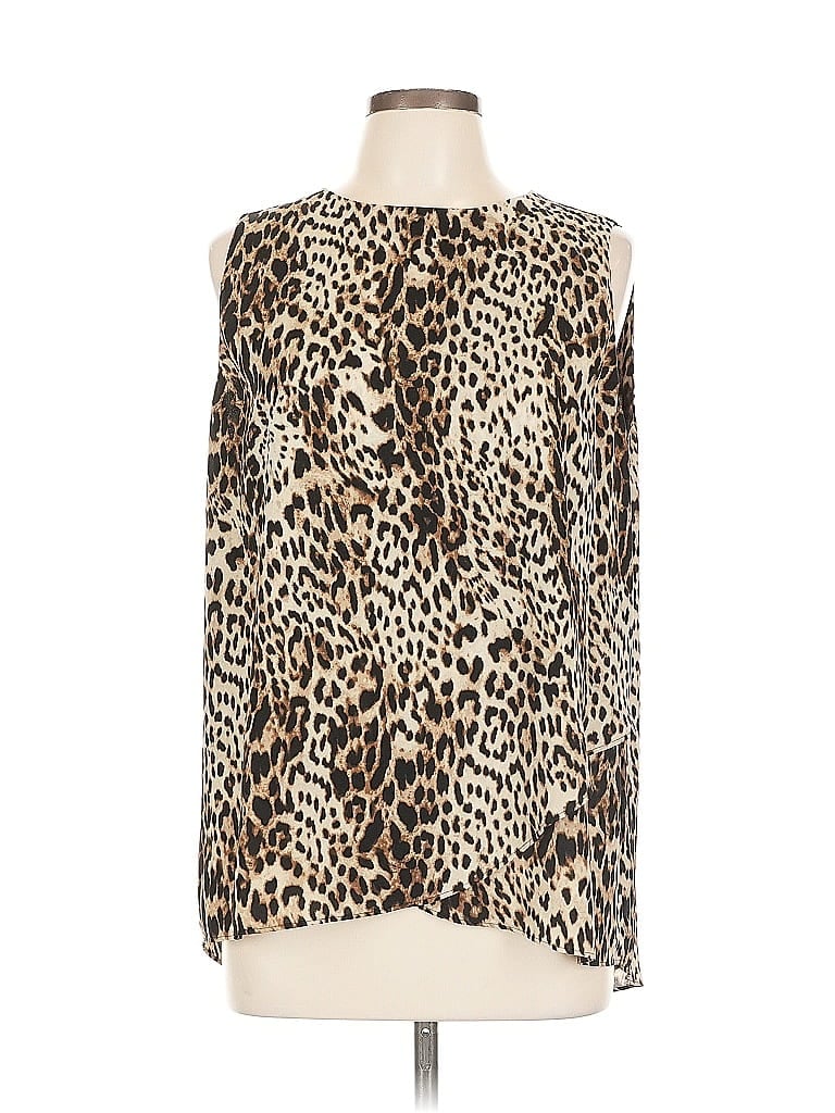 Click to view more detailed imagery on our partner's website Pre-owned Chico's Sleeveless Blouse In White