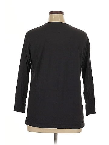 Lululemon Athletica 3/4 Sleeve T-Shirt (view 2)