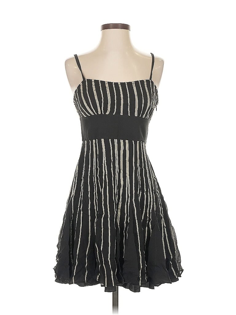 GUESS Pre-owned Cocktail Dress In Black