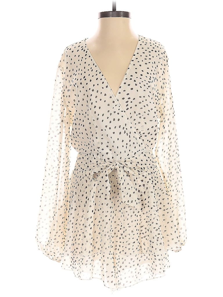 Pre-owned Classic Fashions Romper In White