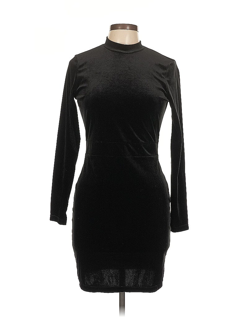 Pre-owned Divided By H&m Casual Dress In Black
