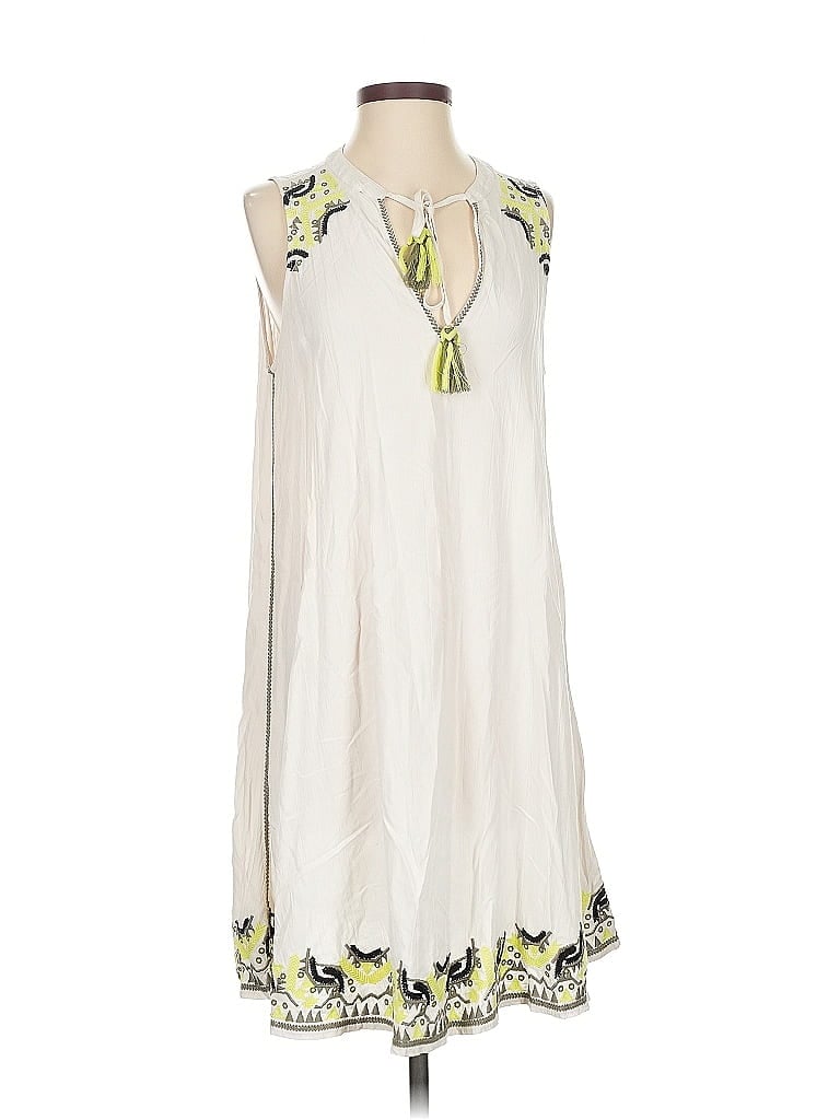 Pre-owned Lou & Grey Casual Dress In White