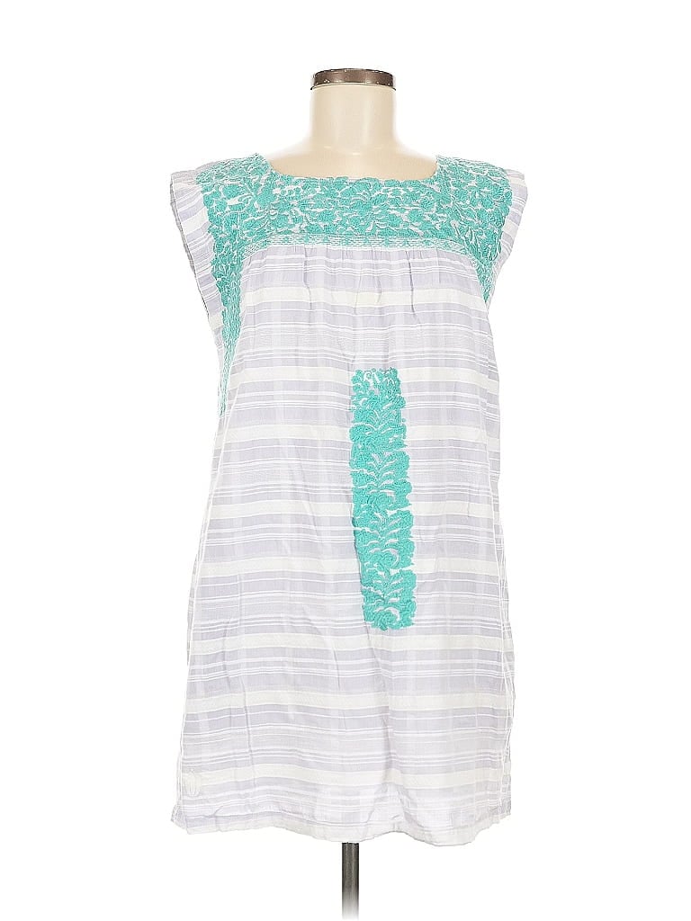 Click to view more detailed imagery on our partner's website Pre-owned J.marie Casual Dress In White