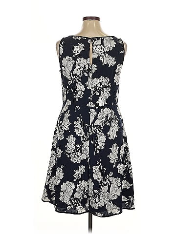 Ann Taylor LOFT Outlet Cocktail Dress (view 2)