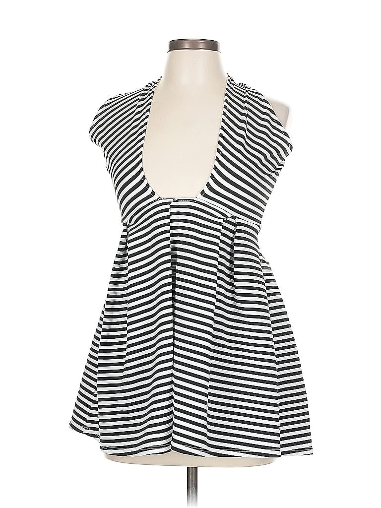 Click to view more detailed imagery on our partner's website Pre-owned Soprano Casual Dress In Black