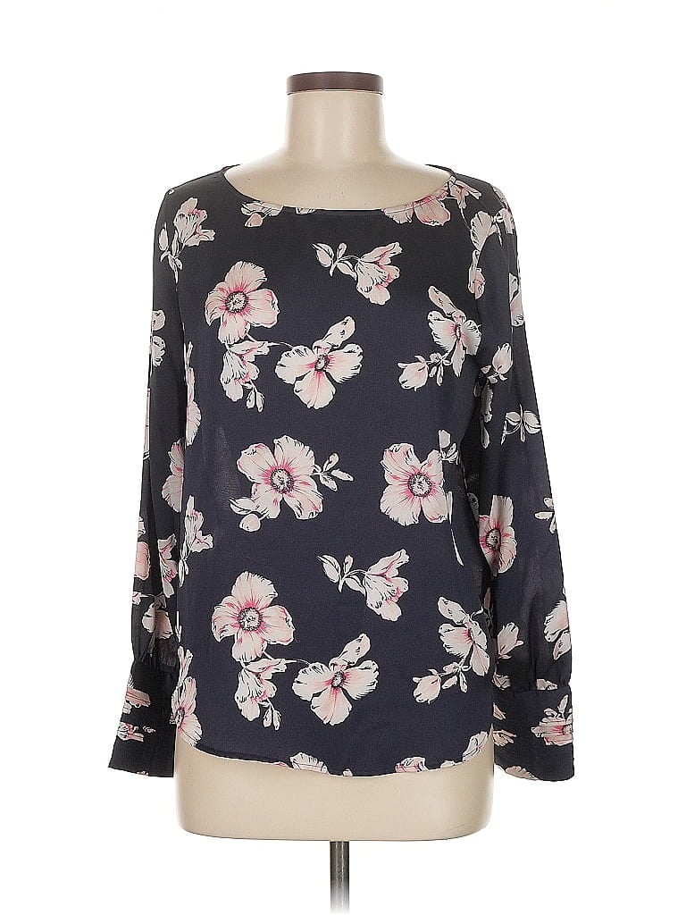 Click to view more detailed imagery on our partner's website Pre-owned Ann Taylor Long Sleeve T-shirt In Black