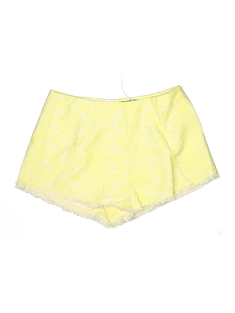 Line & Dot Shorts In Yellow