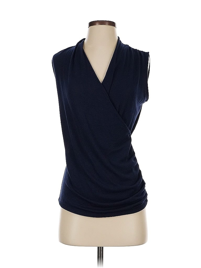 Click to view more detailed imagery on our partner's website Pre-owned Mix By 41 Hawthorn Sleeveless Blouse In Blue