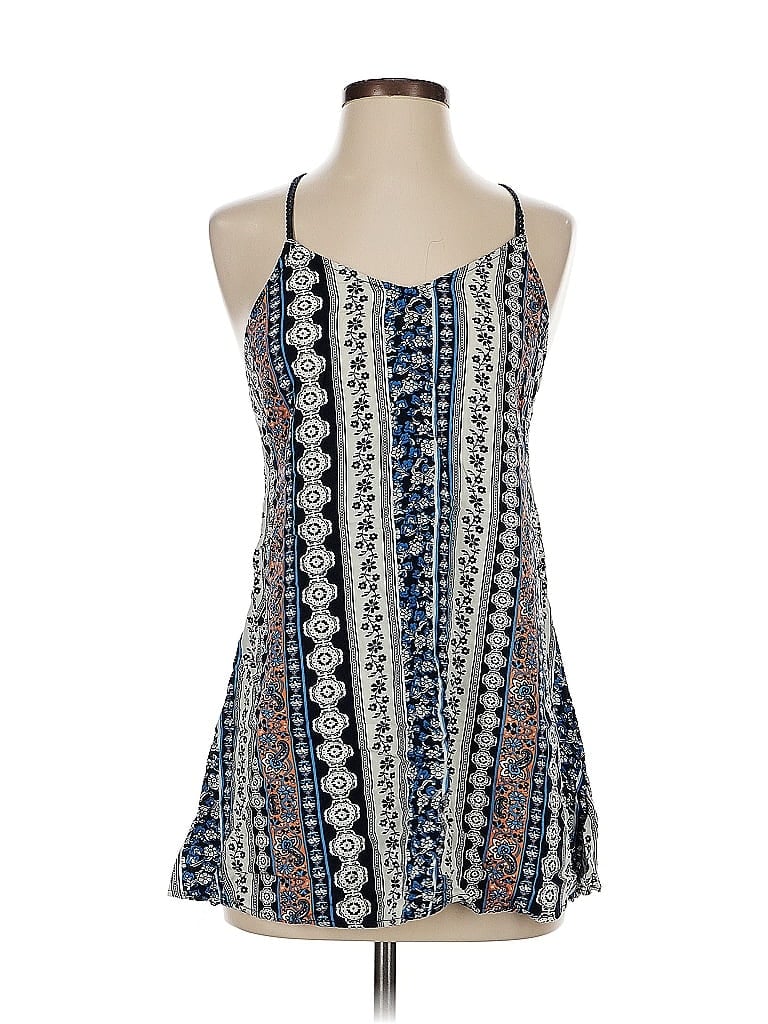 Click to view more detailed imagery on our partner's website Pre-owned En Creme Sleeveless Blouse In Blue