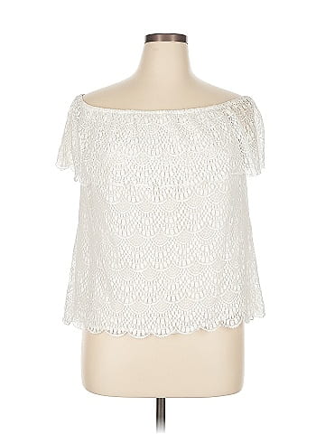 Soho JEANS NEW YORK & COMPANY Short Sleeve Top (view 1)