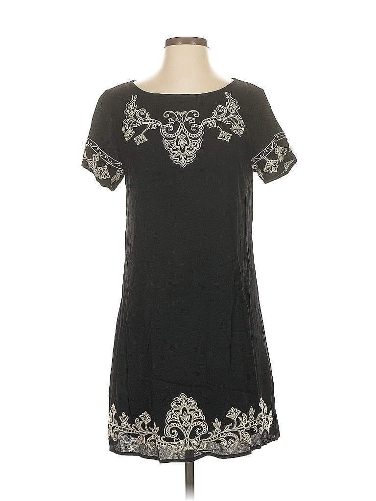 Click to view more detailed imagery on our partner's website Pre-owned Lulus Casual Dress In Black