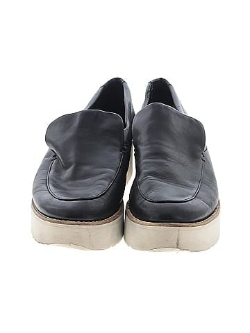Vince. Flats (view 2)