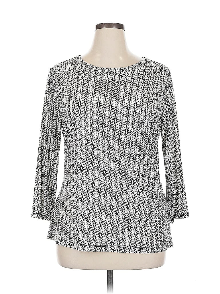 Click to view more detailed imagery on our partner's website Pre-owned Liz Claiborne 3/4 Sleeve Top Gray Boatneck Tops