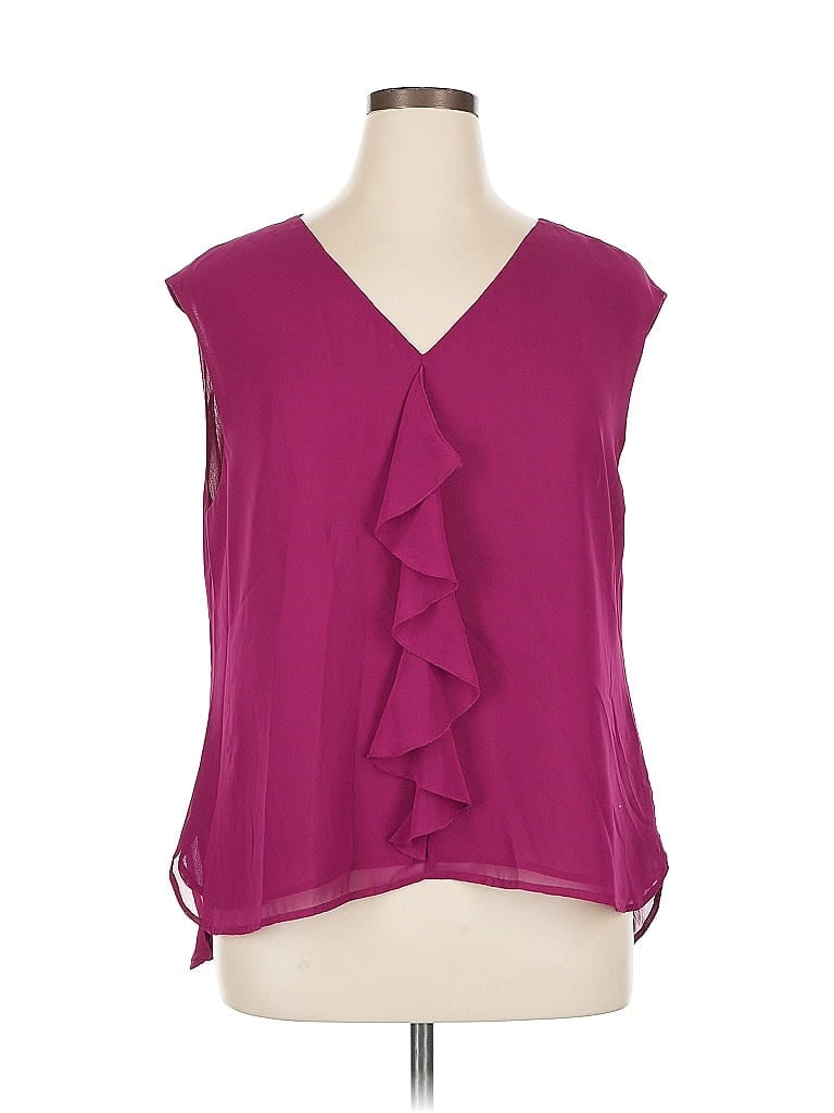 Click to view more detailed imagery on our partner's website Pre-owned Cece Sleeveless Blouse In Burgundy
