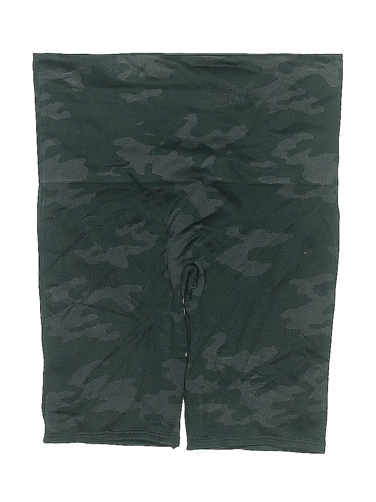 Pre-owned Spanx Athletic Shorts In Green