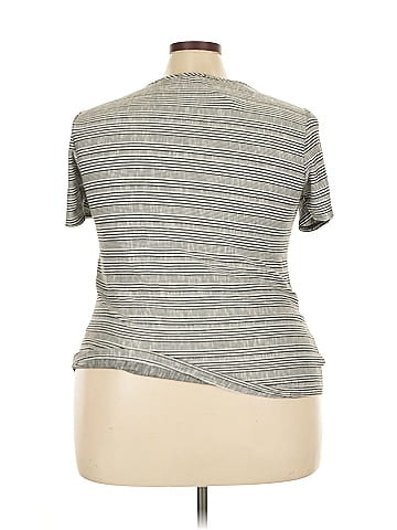 NY Collection Short Sleeve Top (view 2)
