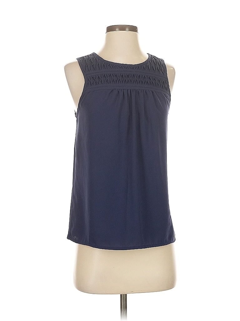 Click to view more detailed imagery on our partner's website Pre-owned Elle Sleeveless Blouse In Blue