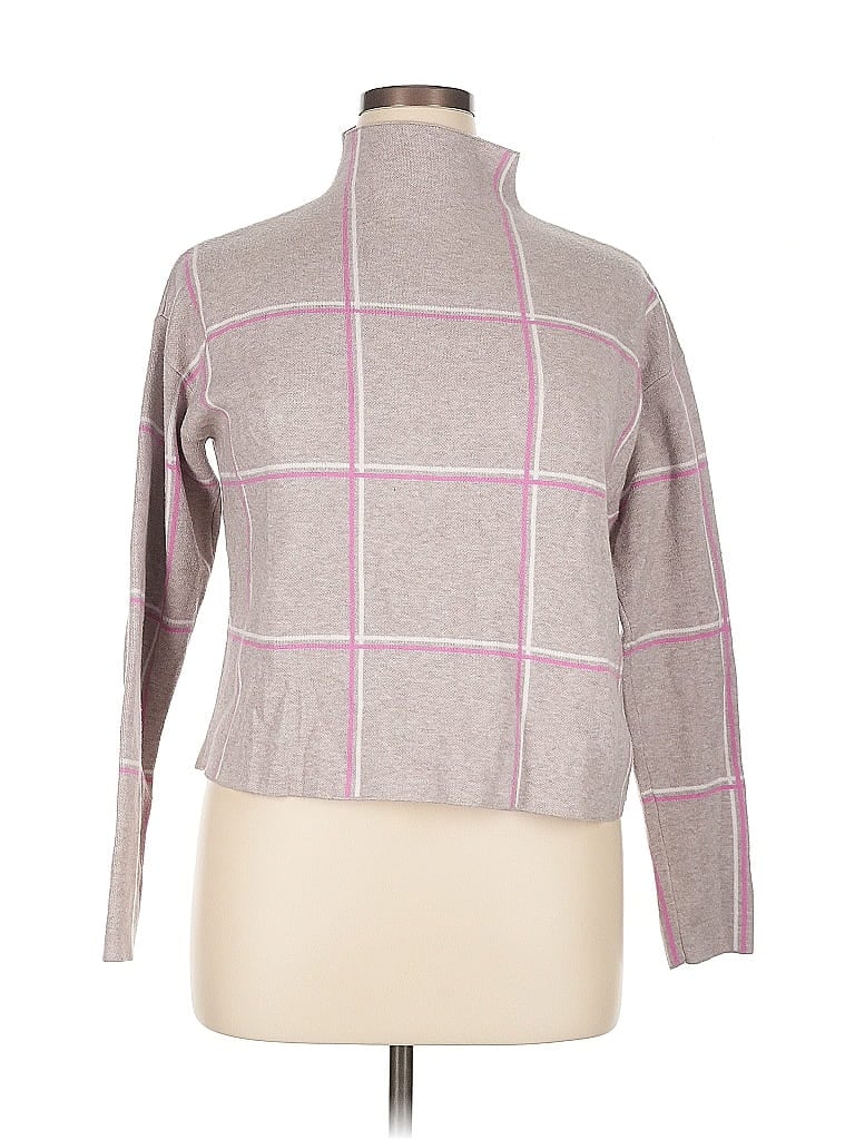 Click to view more detailed imagery on our partner's website Pre-owned Tahari Turtleneck Sweater In Gray