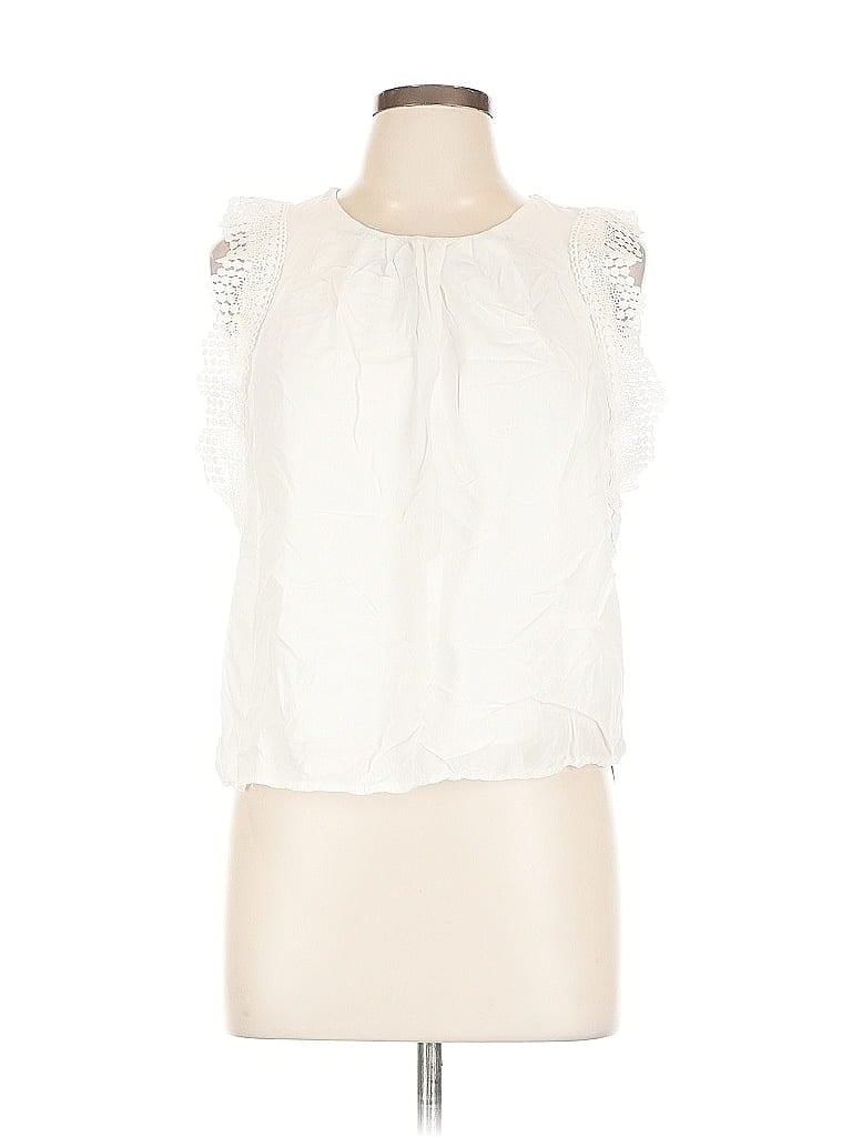 Click to view more detailed imagery on our partner's website Pre-owned Apricot Sleeveless Blouse In White