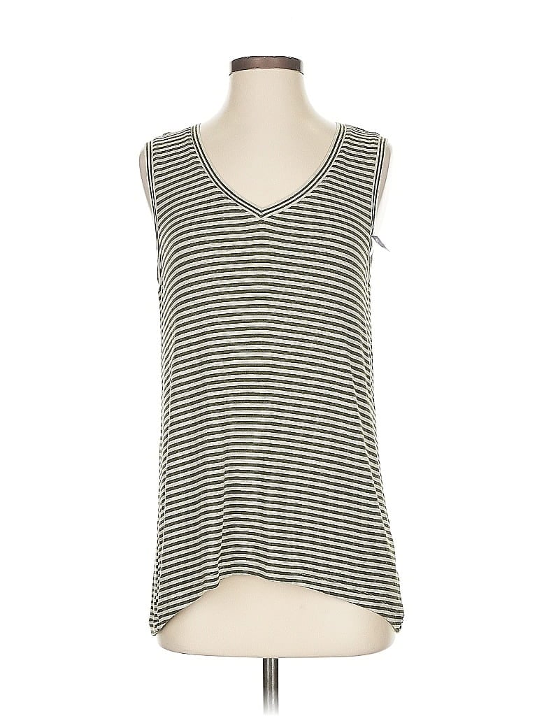 Pre-owned Cabi Sleeveless T-shirt In Green