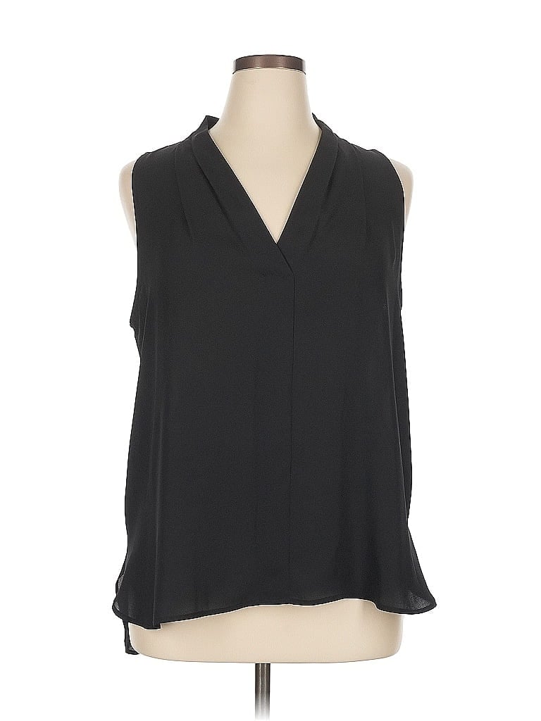 Pre-owned Vince Camuto Sleeveless Blouse In Black