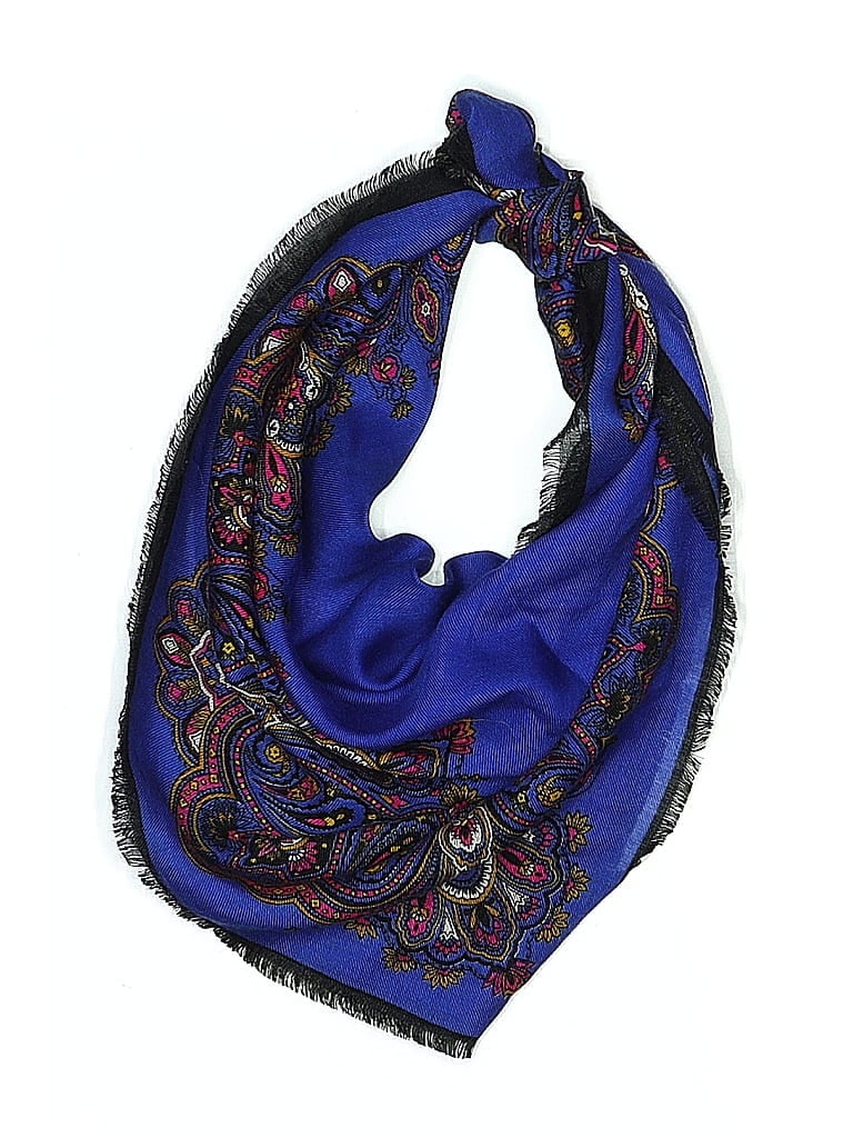 Click to view more detailed imagery on our partner's website Pre-owned Unbranded Scarf In Blue