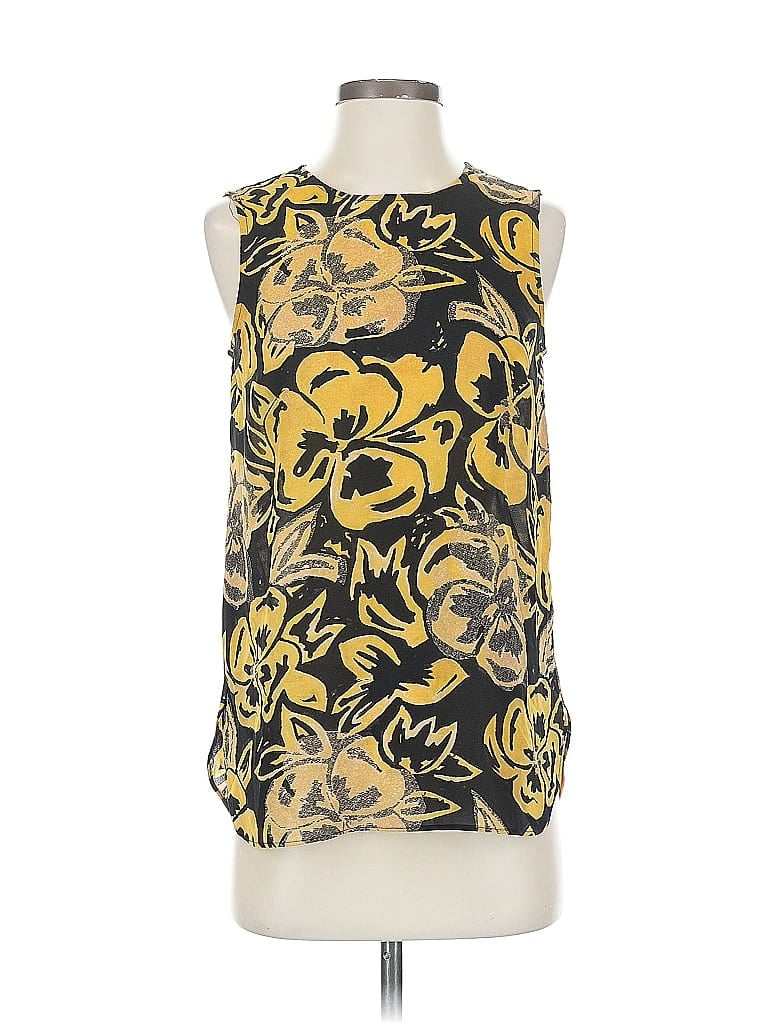 Pre-owned Who What Wear Sleeveless Blouse In Gold
