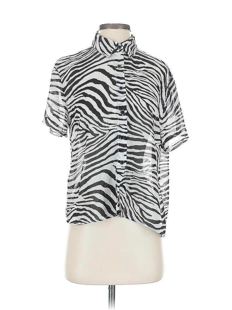 Click to view more detailed imagery on our partner's website Pre-owned Princess Polly Short Sleeve Blouse In Silver
