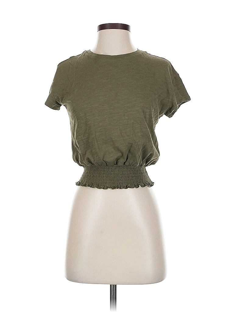 Click to view more detailed imagery on our partner's website Pre-owned Sanctuary Short Sleeve Top Green Keyhole Neckline Tops
