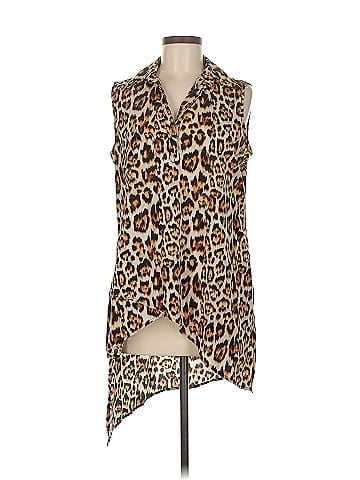 Melissa Paige Sleeveless Blouse (view 1)