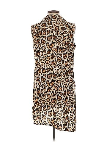 Melissa Paige Sleeveless Blouse (view 2)