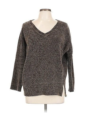 Romeo & Juliet Couture Pullover Sweater (view 1)