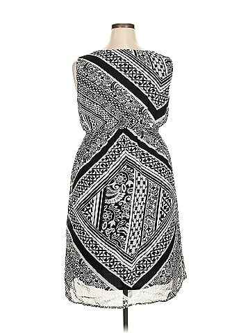 Mossimo Casual Dress (view 2)